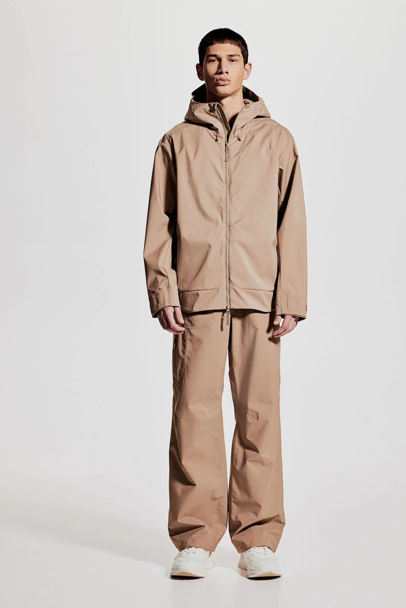 H&M  Regular Fit Water-repellent softshell jacket for Men | Best Price UAE